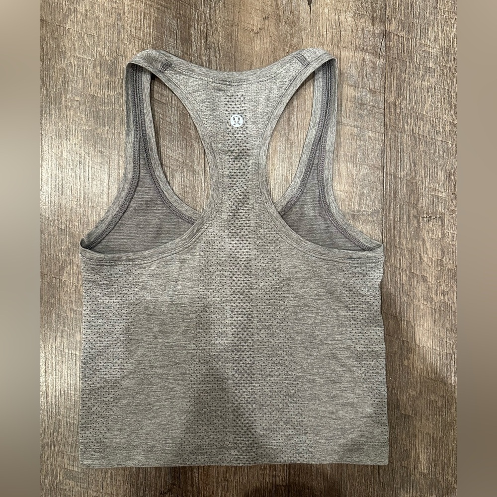 Lululemon Swiftly Tech Racerback Tank Top 2.0 size 2-4 - Picture 3 of 7
